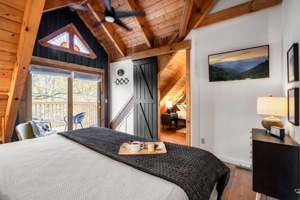 Mulberry Ridge Villa Сивиървил Екстериор снимка