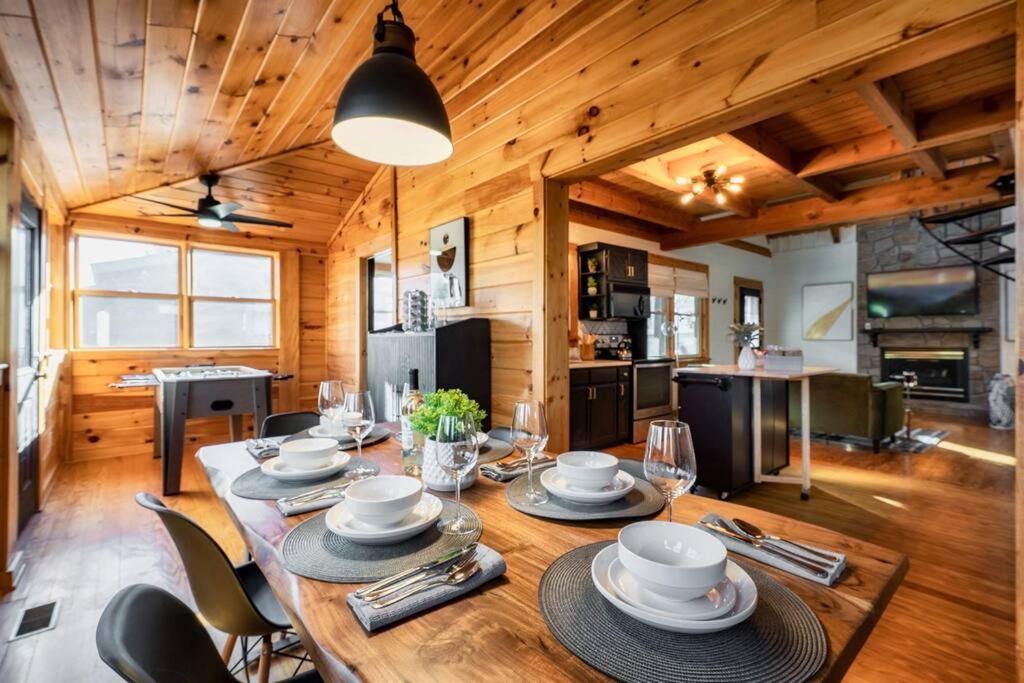 Mulberry Ridge Villa Сивиървил Екстериор снимка