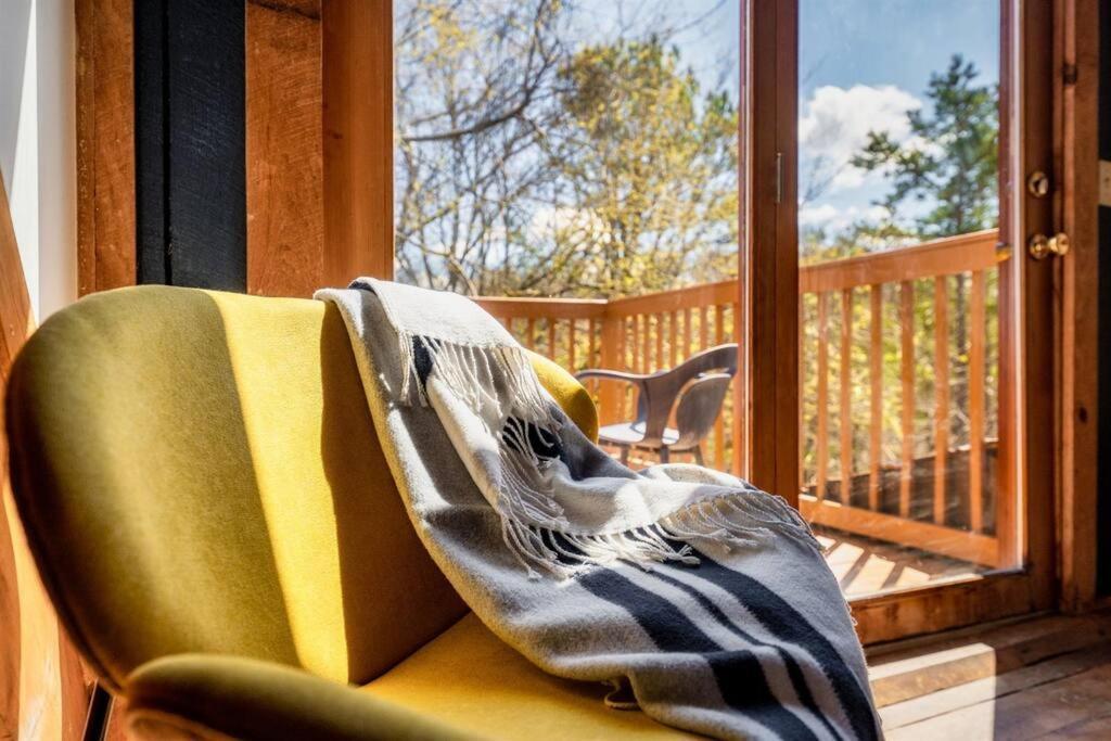 Mulberry Ridge Villa Сивиървил Екстериор снимка
