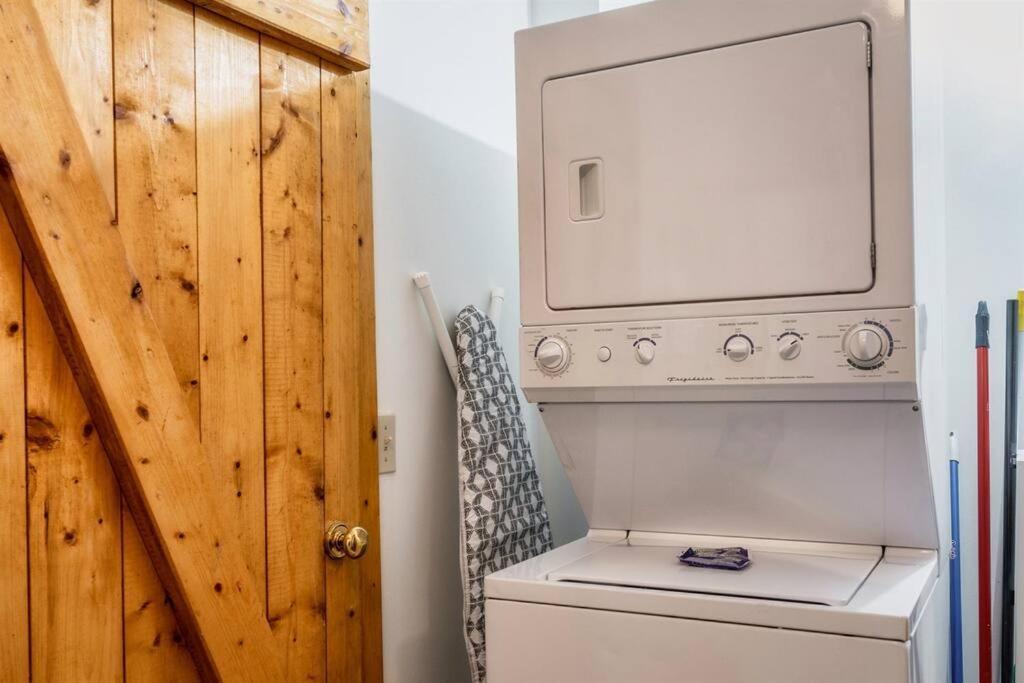 Mulberry Ridge Villa Сивиървил Екстериор снимка