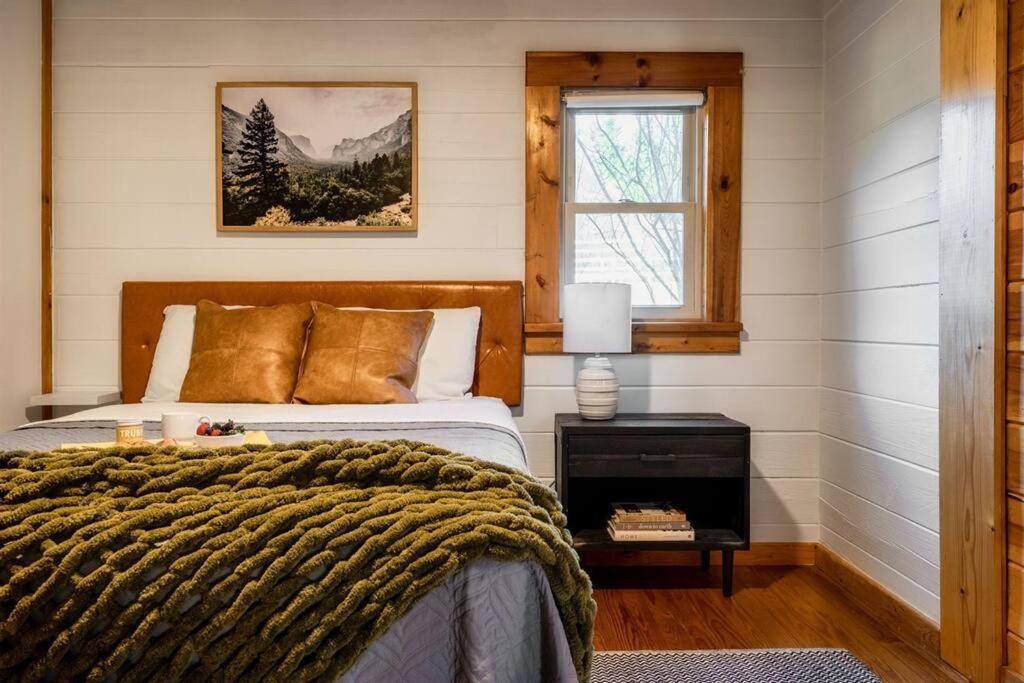 Mulberry Ridge Villa Сивиървил Екстериор снимка