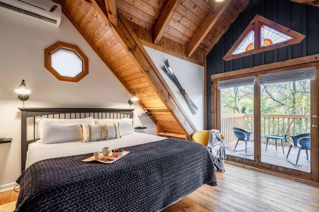 Mulberry Ridge Villa Сивиървил Екстериор снимка
